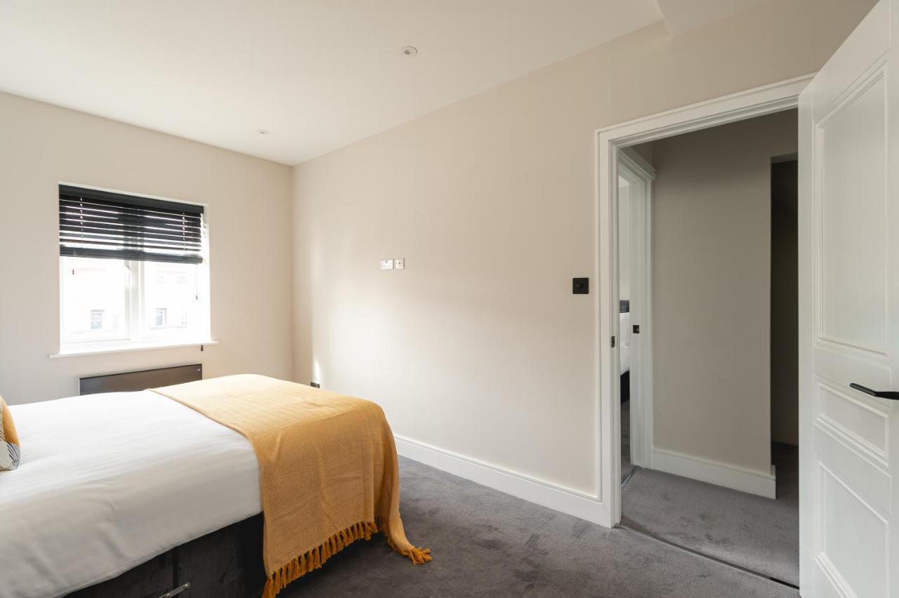 Skyvillion - Cozy Large 4 & 1 Bed Apartments In London Enfield, Mins To Tube Station, Free Wi-Fi Dış mekan fotoğraf