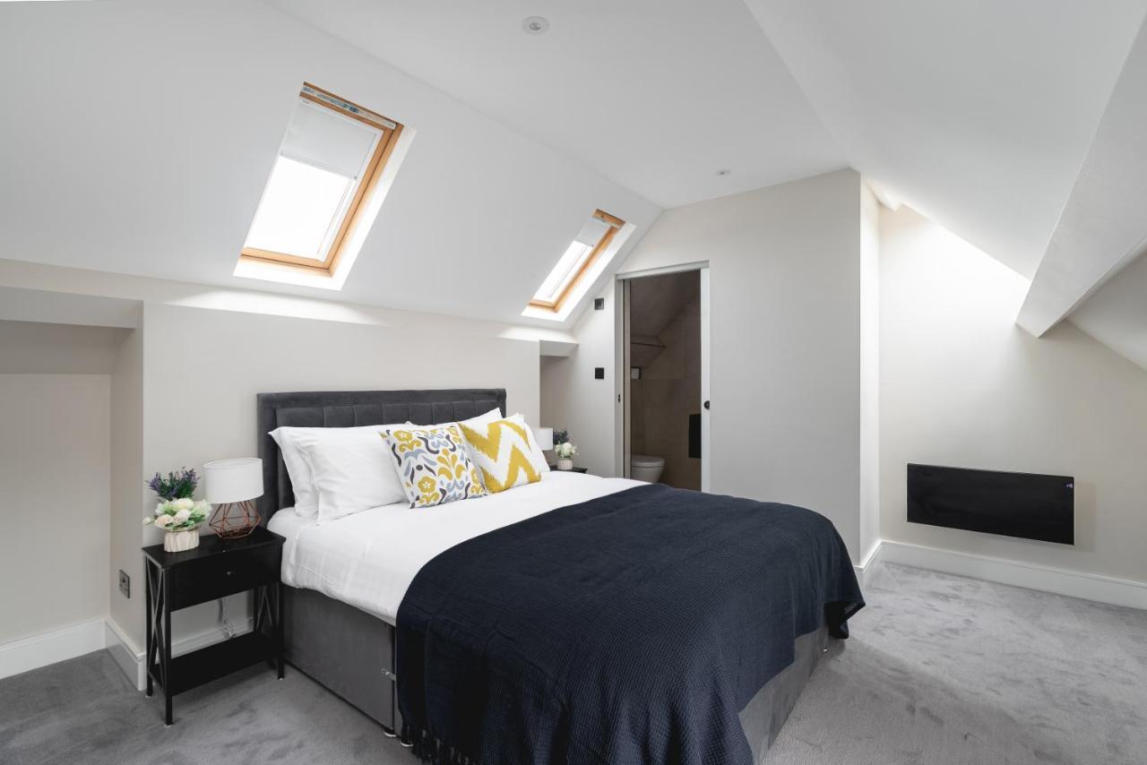 Skyvillion - Cozy Large 4 & 1 Bed Apartments In London Enfield, Mins To Tube Station, Free Wi-Fi Dış mekan fotoğraf