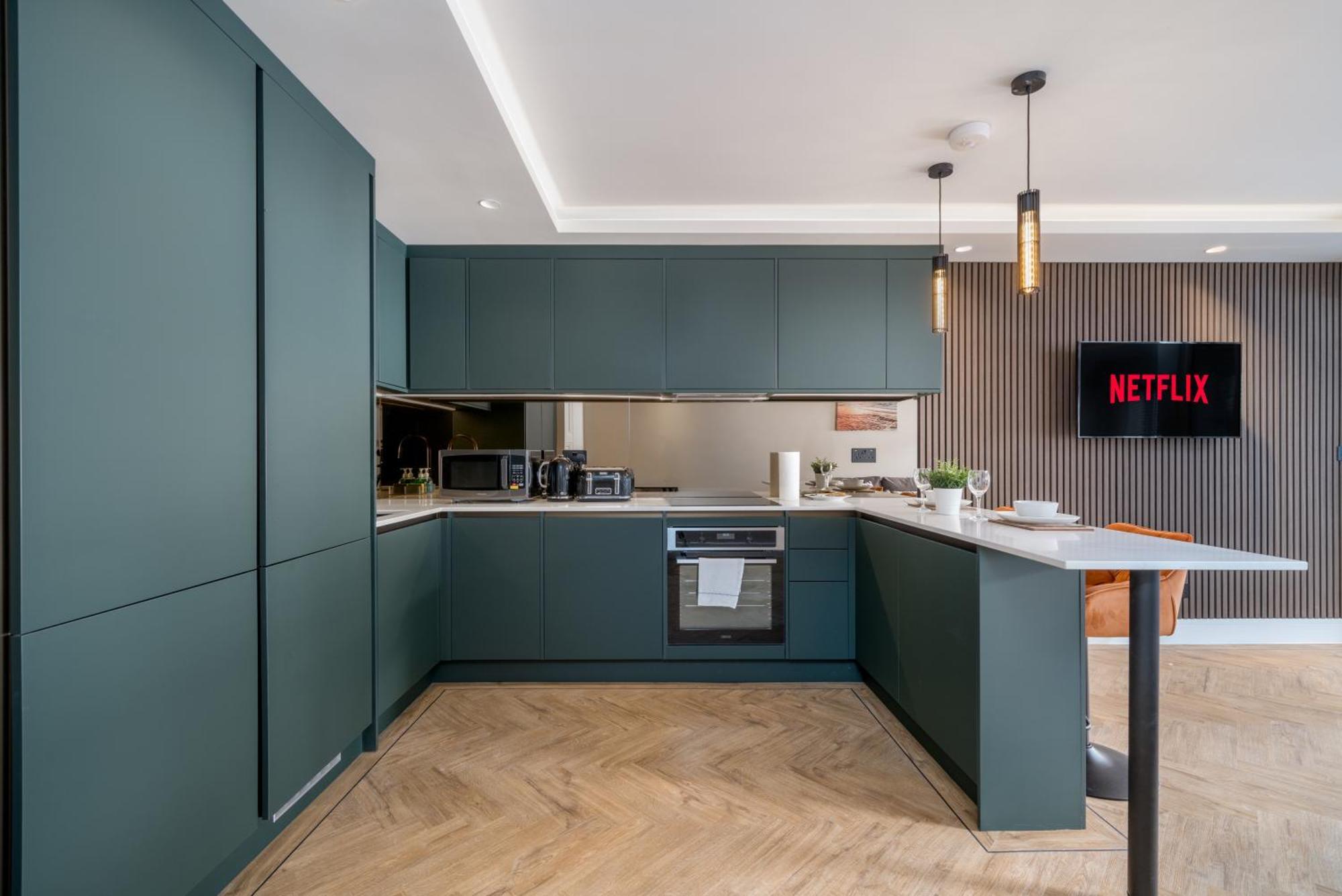 Skyvillion - Cozy Large 4 & 1 Bed Apartments In London Enfield, Mins To Tube Station, Free Wi-Fi Dış mekan fotoğraf