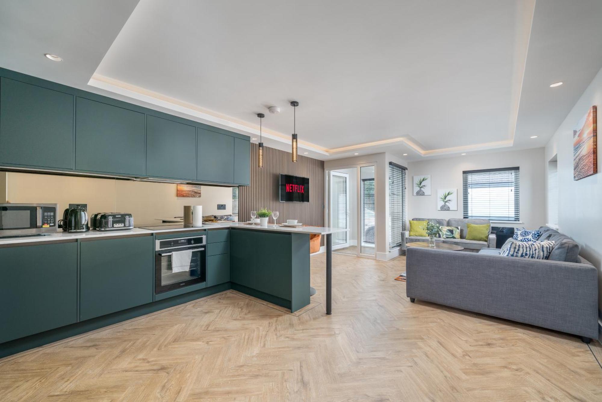 Skyvillion - Cozy Large 4 & 1 Bed Apartments In London Enfield, Mins To Tube Station, Free Wi-Fi Dış mekan fotoğraf