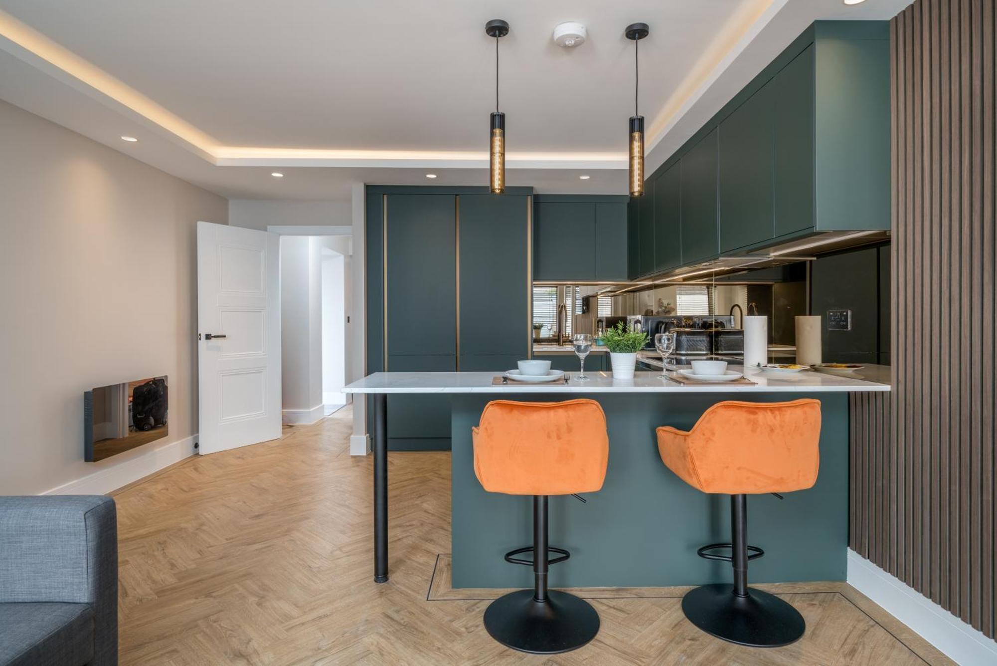 Skyvillion - Cozy Large 4 & 1 Bed Apartments In London Enfield, Mins To Tube Station, Free Wi-Fi Dış mekan fotoğraf